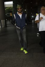 Riteish Deshmukh snapped at airport on 30th June 2016